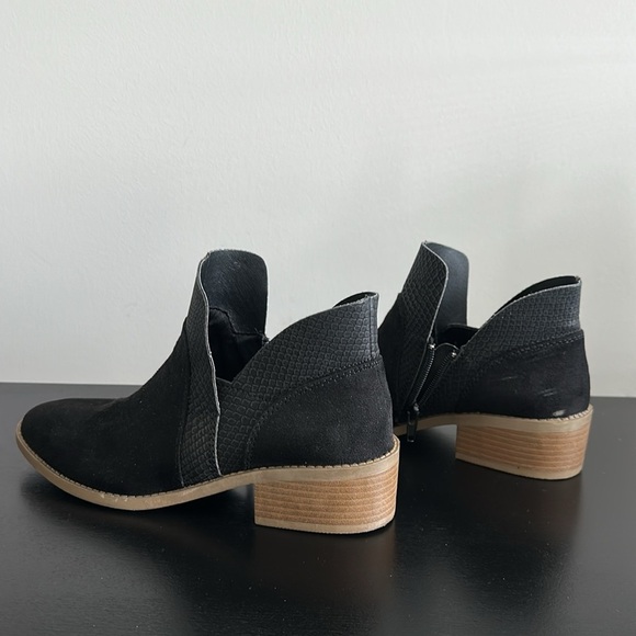 American Eagle Black Booties Sz 6.5 - Picture 5 of 9